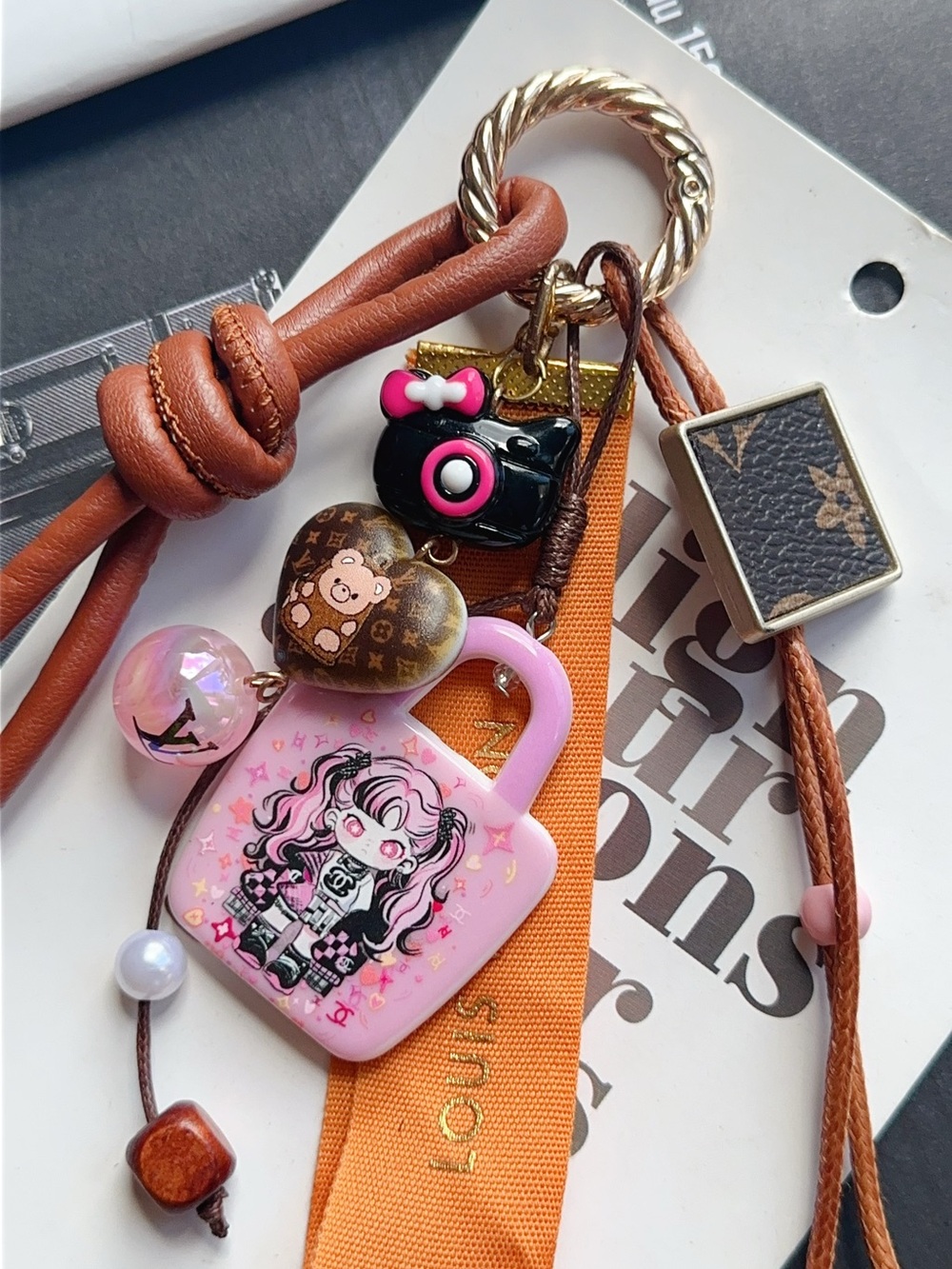 Limited Auth-LV Ribbon with unbranded Pink Character Tote Bag Charm - Picture 4 of 4